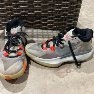 Jordan Zion 1 size 8.5